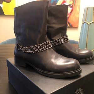 Vintage Foundry boots